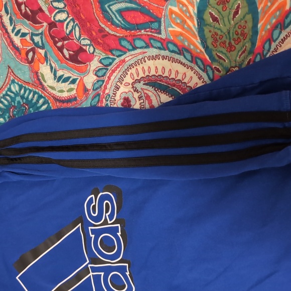 BOGO🌺 ADIDAS Tee - Picture 4 of 5